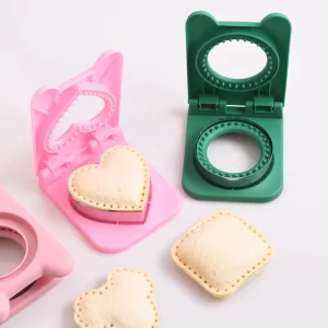 Creative Sandwich Cutter Sealer with Protector Pocket Bread Mold for Lunch Box DIY Sealed Sandwich Cutter Maker Set