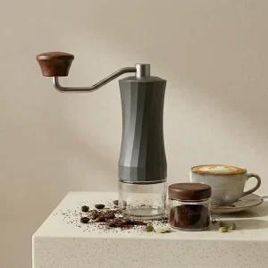 Hand Cranked Stainless Steel Blades Coffee Grinder with Plastic Housing 25g Capacity for Household Office Car Outdoor Cafe Use