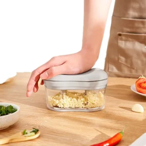 Manual Pull String Garlic Chopper Mini Food Processor for Onion Chili Vegetable Mincer