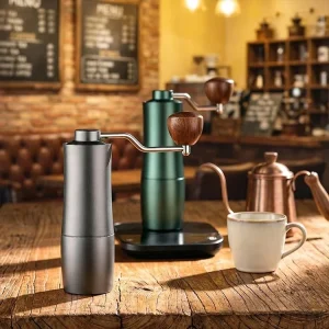 Metal Manual Coffee Grinder Stainless Steel Burr Walnut Handle Adjustable for French Press OEM Private Label Coffee