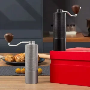 Portable Black Stainless Steel Manual Coffee Grinder with 6 Stars Coin Grinding